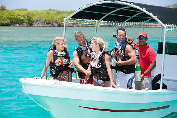 istock Tropical Vacation: Friends Scuba Diving 109723855