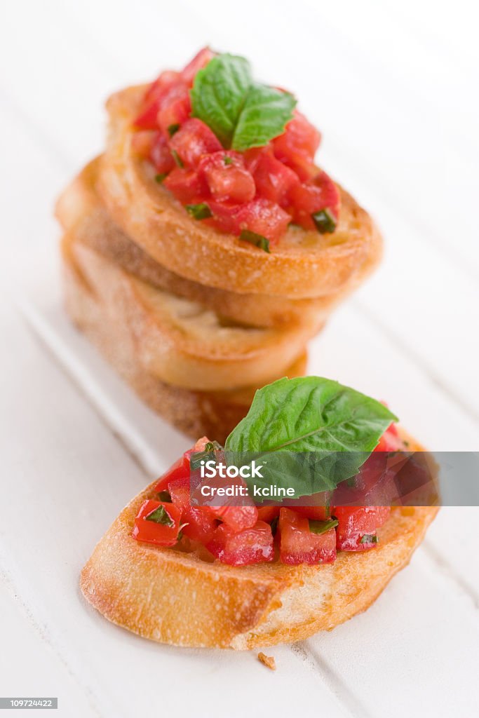 Bruschetta fresco - Foto de stock de Bruschetta royalty-free