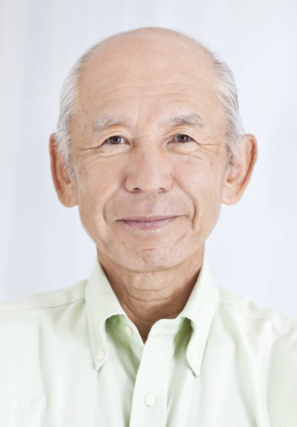 istock japanese senior smiling 109724798