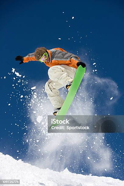 Photo libre de droit de Pratique Du Snowboard Du Colorado banque d'images et plus d'images libres de droit de Faire du snowboard - Faire du snowboard, Voler, Poudreuse