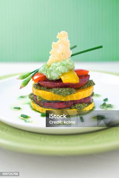 Verduras Asadas Foto de stock y más banco de imágenes de Alimento - Alimento, Copa Tulipán, Calabacita