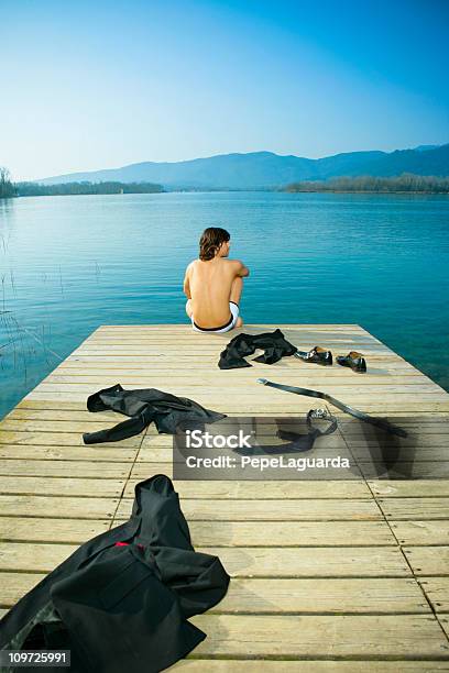 Empresário De Liberação - Fotografias de stock e mais imagens de 25-29 Anos - 25-29 Anos, Adulto, Ao Ar Livre