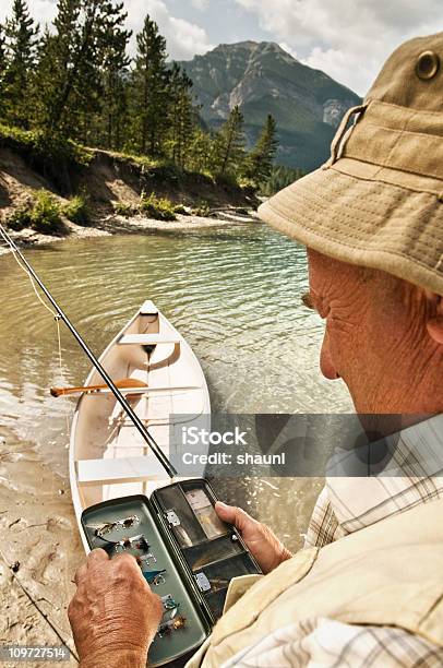 Рыбалка В Горы — стоковые фотографии и другие картинки Активный образ жизни - Активный образ жизни, Активный пенсионер, Альберта