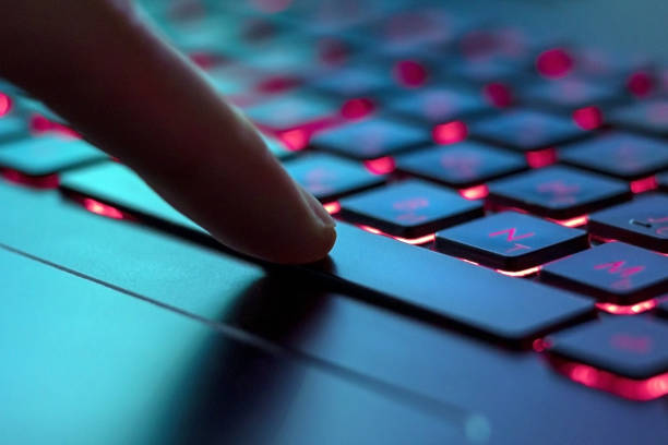 istock finger presses the keyboard key 1097309826