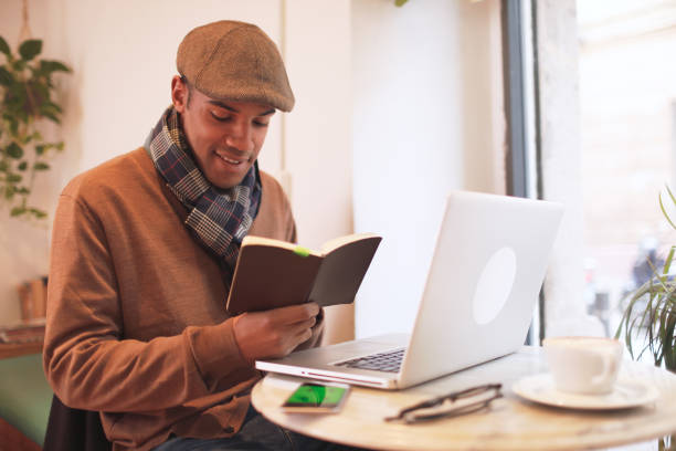 istock Lifestyle working in a coffee shop. 1097310692