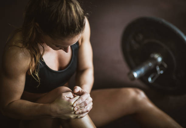 Pain in knee on sports training!