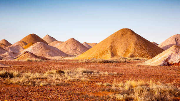 coober pedy - olgas imagens e fotografias de stock