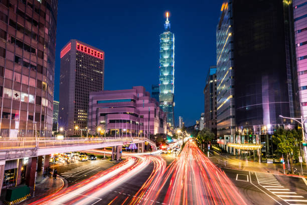 istock Massive traffic at rush hour in Taipei downtown - Taiwan 1097363328