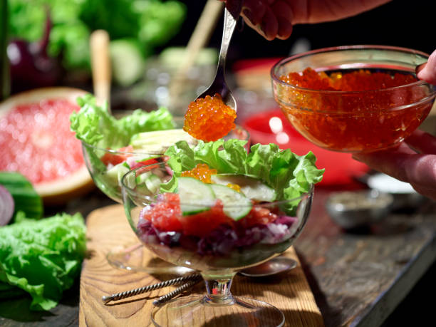 istock Salad with tuna, grapefruit and salmon roe 1097368206
