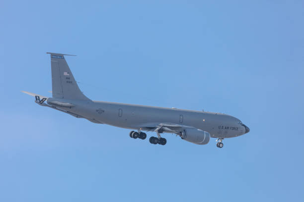 KC-135 tanker aircraft KC-135 tanker aircraft flying near Cape Canerval Florida photograph taken Jan 2019 military tanker airplane photos stock pictures, royalty-free photos & images