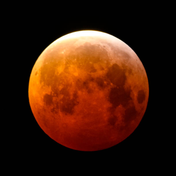 istock Super blood wolf moon lunar eclipse of January 2019 1097436002