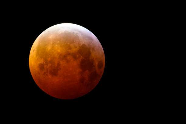 istock Super blood wolf moon lunar eclipse of January 2019 1097436138