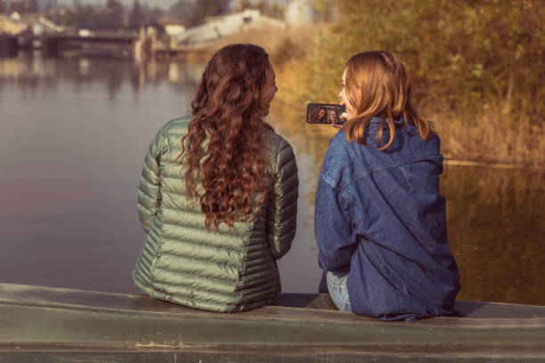 istock Best Friend Selfies 1097504442