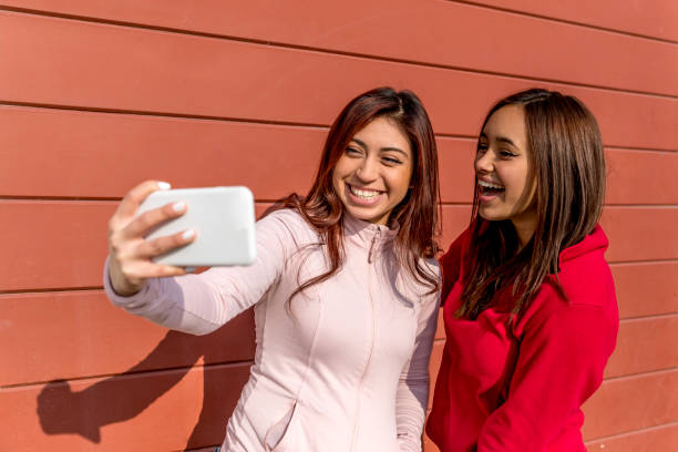 istock Best Friend Selfies 1097504540