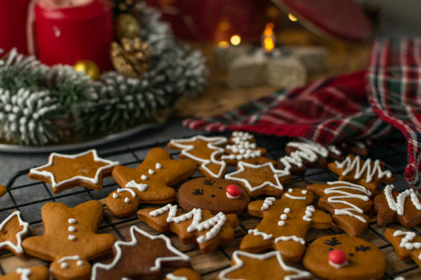 istock Cose up of gingerbread cookies 1097505398