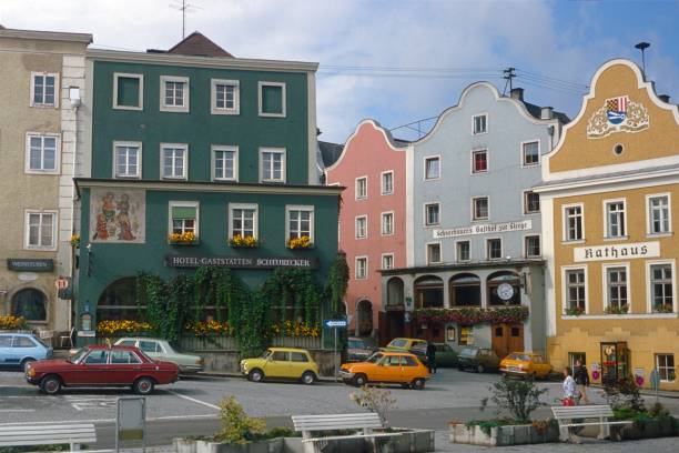market square of schärding, upper austria - inn history built structure architecture imagens e fotografias de stock