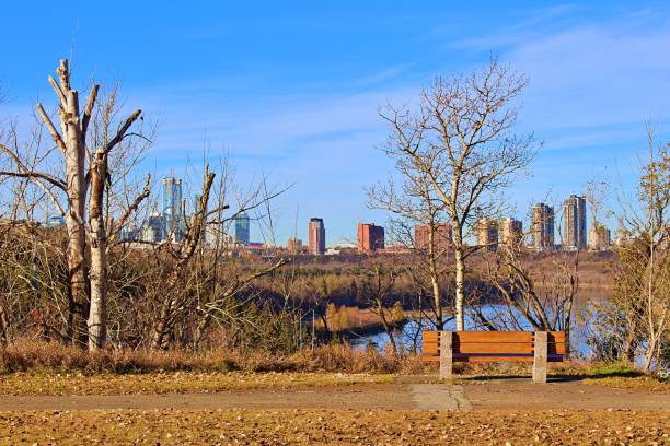 istock Scenic Bench Views Of Downtown 1097674444