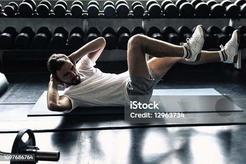 13,700+ Body Builder Legs Stock Photos, Pictures & Royalty-Free Images -  iStock