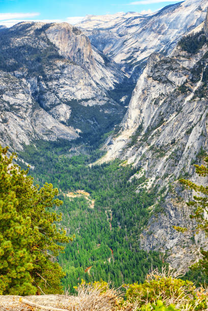 istock Magnificent national American natural park - Yosemite. 1097723508