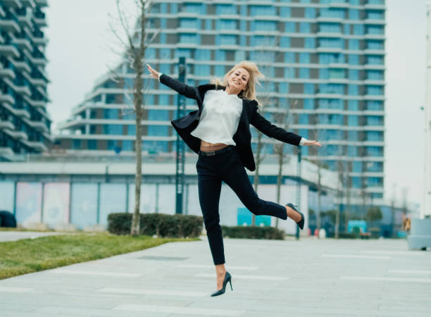 istock Beautiful young business woman 1097756794