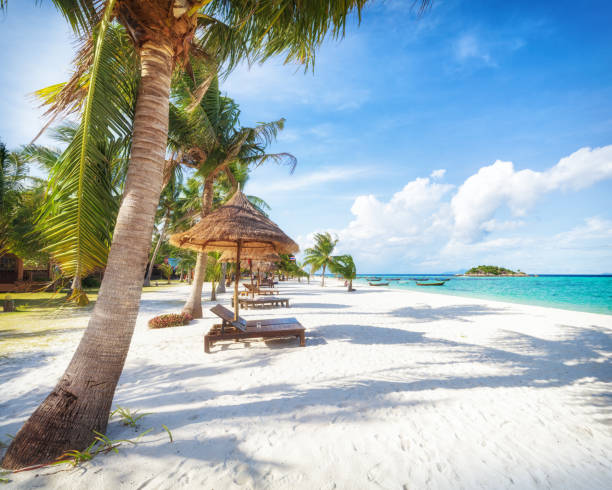 istock Asian tropical beach paradise in Thailand 1097800418