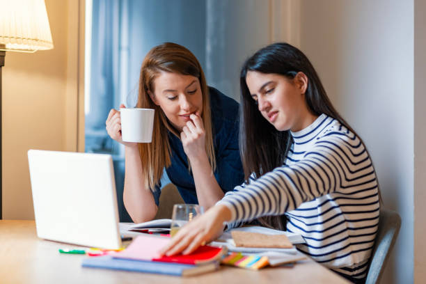 istock Mom's always around if you need a hand 1097812144