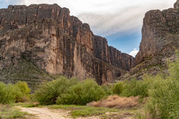 istock Trail to Santa Elena Canyon 1097979000
