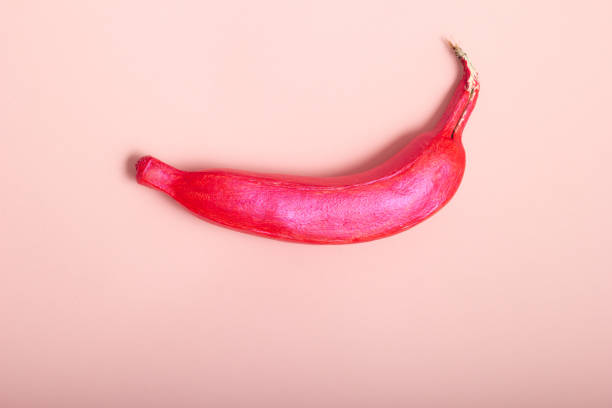 istock Metallic banana from Pop Art. 1098012490