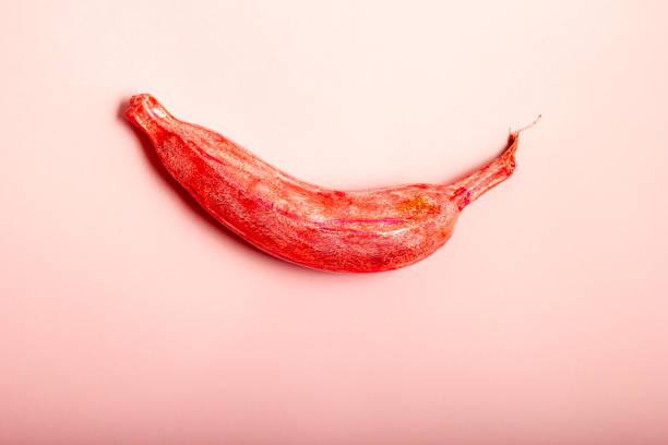 istock Metallic banana from Pop Art. 1098015074