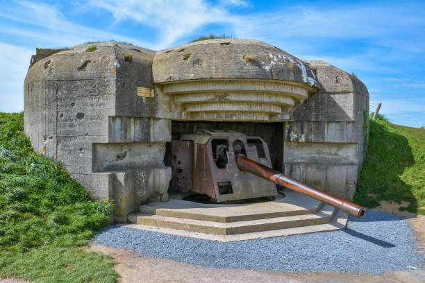 istock Long on Mer battery, Normandy, France 1098040758