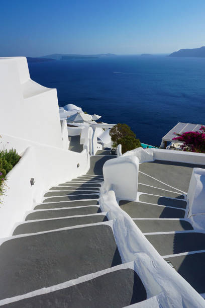 istock Beautiful and colorful view in Oia, Santorini 1098049596