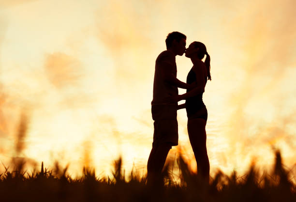 istock Romantic couple kissing 1098082388