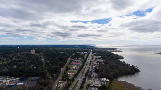 istock Eastern shore of Mobile Bay 1098124296