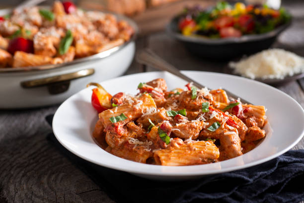 Chicken Riggies Rigatoni with Chicken and Marinara Sauce (Chicken Riggies) chicken rigatoni stock pictures, royalty-free photos & images