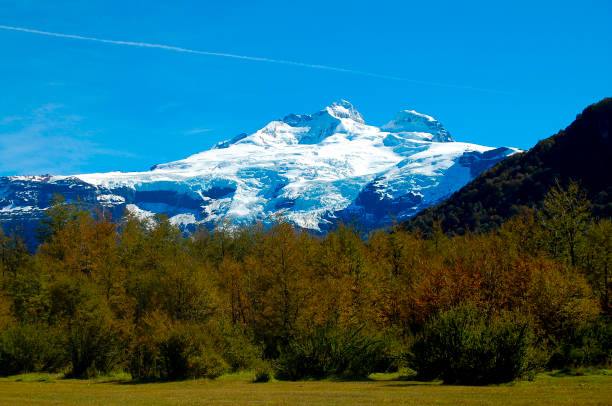 Mount Tronador Mount Tronador - Patagonia Region nahuel huapi national park stock pictures, royalty-free photos & images