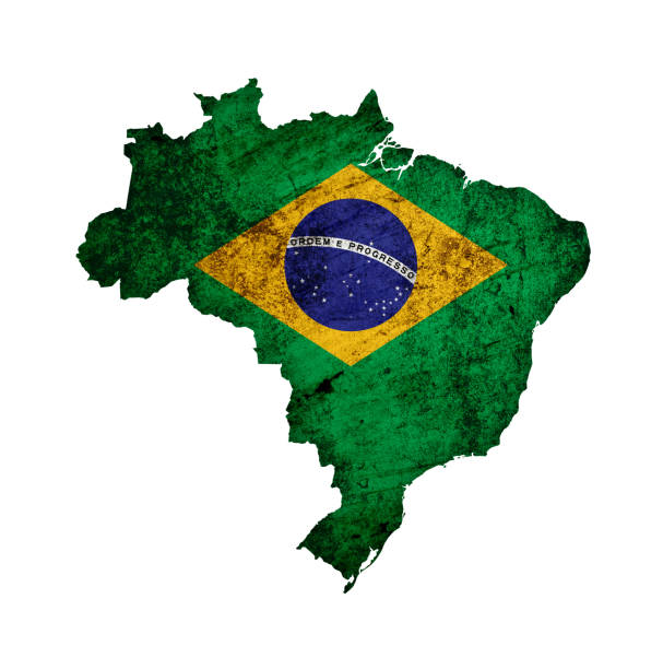 (путь отсечения) гранж флаг бразилии на карте изолированы на белом фоне - flag brazil brazilian flag dirty стоковые фото и изображения