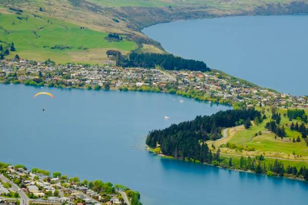 istock Queenstown and Lake Wakatib 1098188802