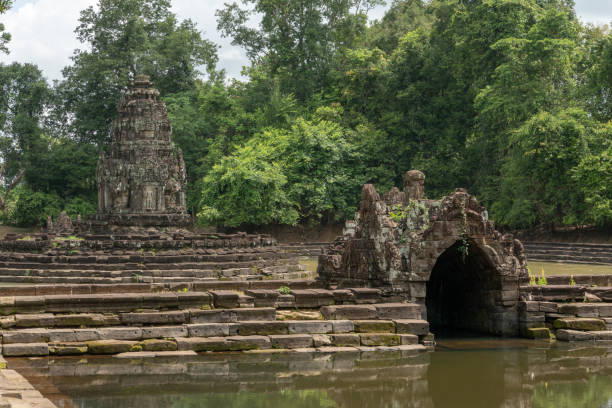 istock Stone monuments in pond at Neak Pean 1098217430