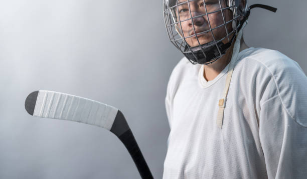istock Professional ice hockey player Feel angry, one Lighting 1098283840