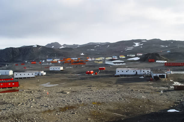 istock Scientific station in Antarctica 1098351430