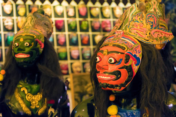 istock Wooden mask dance 1098360666