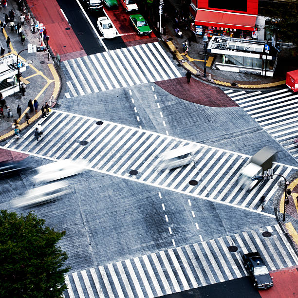 istock Shibuya crossing 109839564
