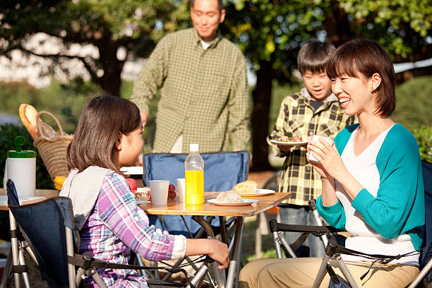 istock Family at BBQ 109842710
