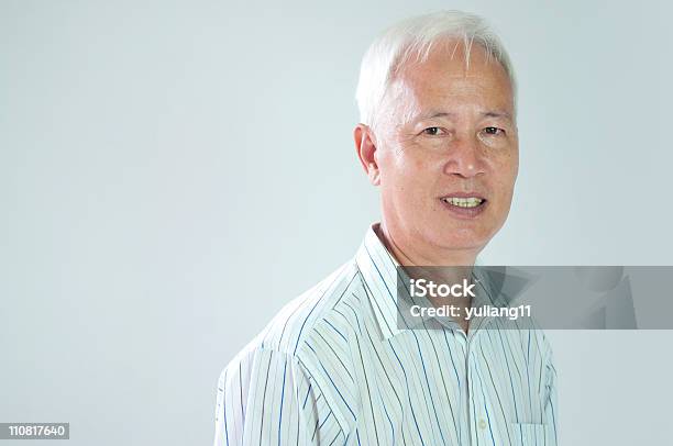 Senior Uomo Daffari Asiatico - Fotografie stock e altre immagini di Terza età - Terza età, Calvizie, Singapore