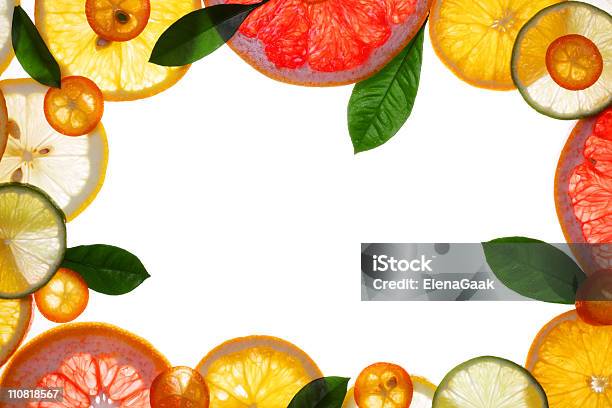 Foto de Design De Frutas Fronteiras Isolado No Fundo Branco e mais fotos de stock de Alimentação Saudável