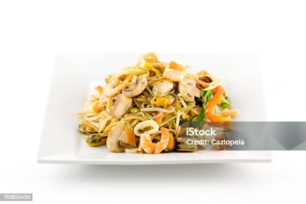 Stirfry Frutos Do Mar - Fotografias de stock e mais imagens de Almoço - Almoço, Cogumelo Comestível, Comida