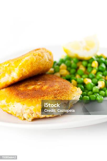 Photo libre de droit de Fishcakes Au Restaurant banque d'images et plus d'images libres de droit de Aliment - Aliment, Aliment en portion, Aliment frit