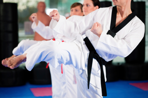 Artes marciales de entrenamiento en el gimnasio sport photo