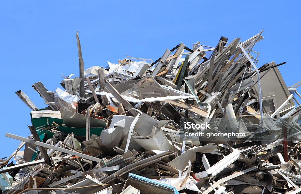 Ferraille - Photo de Lieu d'enfouissement des déchets libre de droits