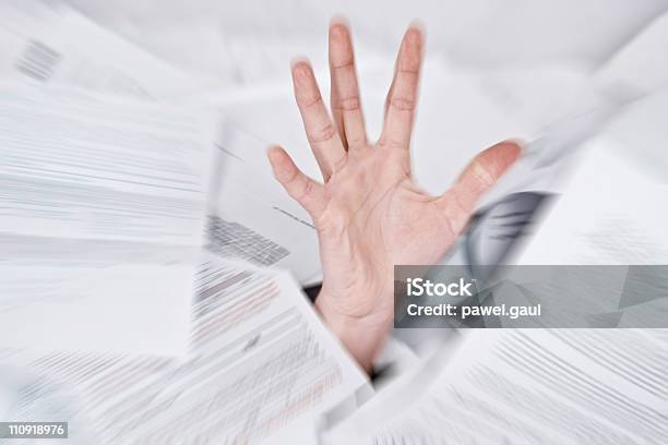 Finanzielle Probleme Stockfoto und mehr Bilder von Dokument - Dokument, Begraben, Bürokratie